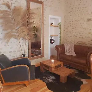 https://apt-lantre-deros.hotels-rhonealpes.com